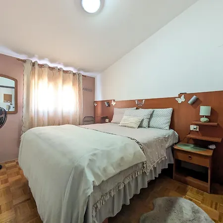Ap Silvija Apartmán *